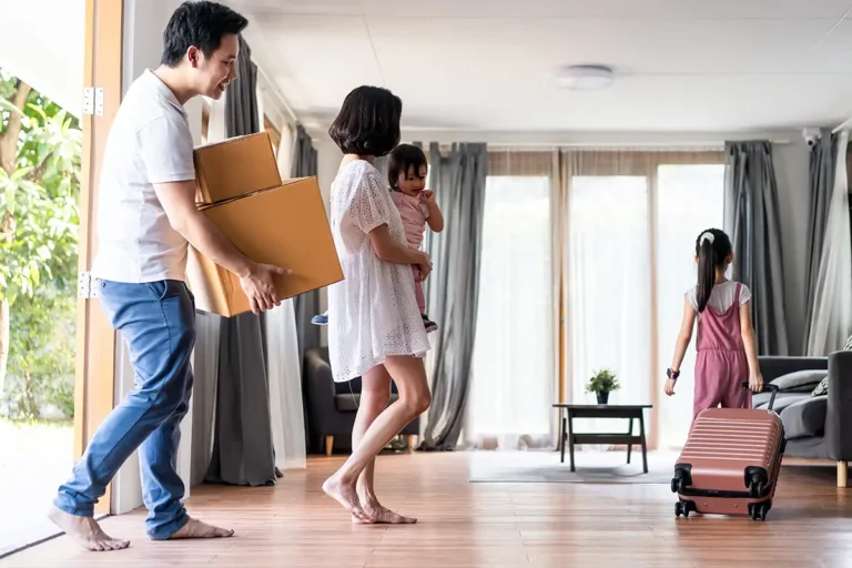 Discover expert removals in Marlow with Dracott & Fennemore. Local knowledge, secure storage, and professional moving services for a stress-free move.