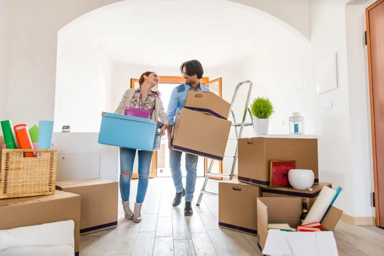 Planning a house move? Discover expert removals in Walton on Thames with Dracott & Fennemore. Local knowledge, storage, and packing for stress-free moves.