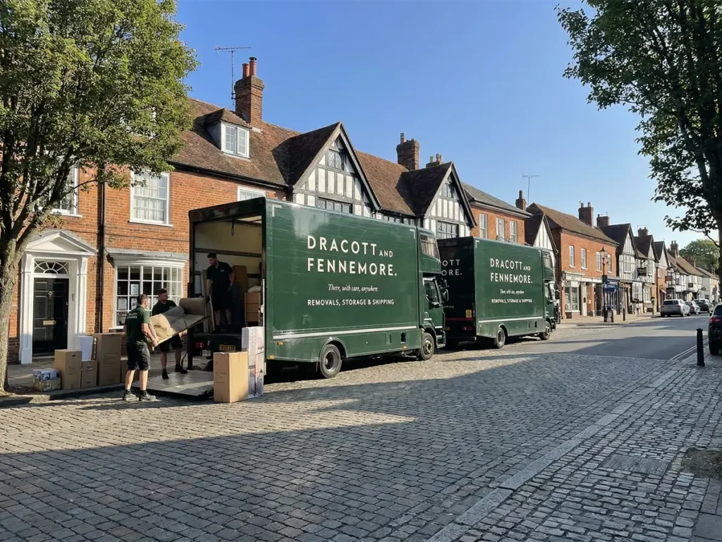Premium removals Beaconsfield services from Dracott & Fennmore, offering discreet, carefully planned home relocations with exceptional care and professionalism.